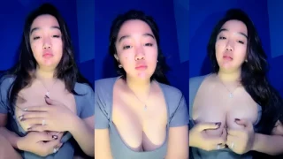 Bokep Indo Kak Juli Cantik Bugil Remas Tetek