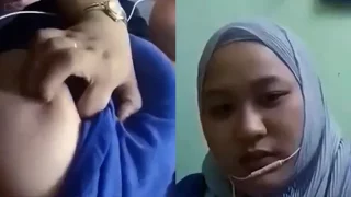 Bokep Indo Hijab Tobrut Pamerin Toket Ome TV